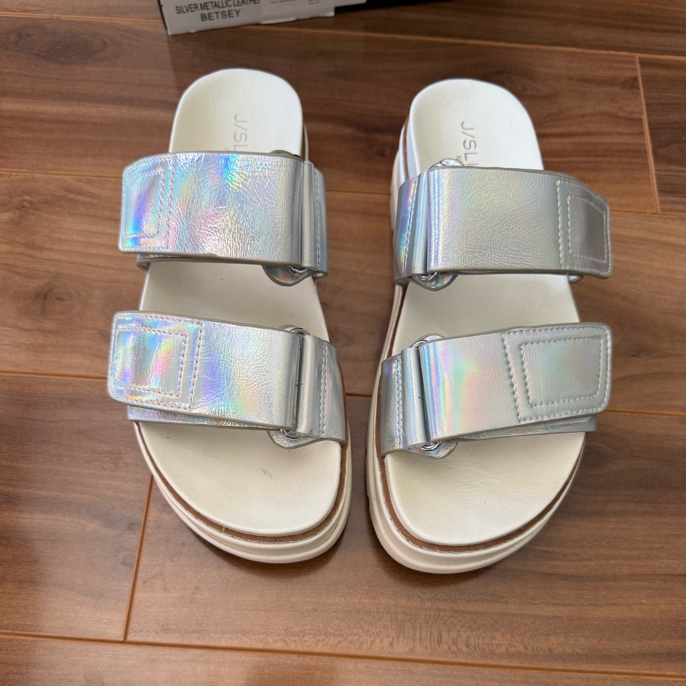 J/Slides Silver Metallic Leather Sandals - size 6.5
